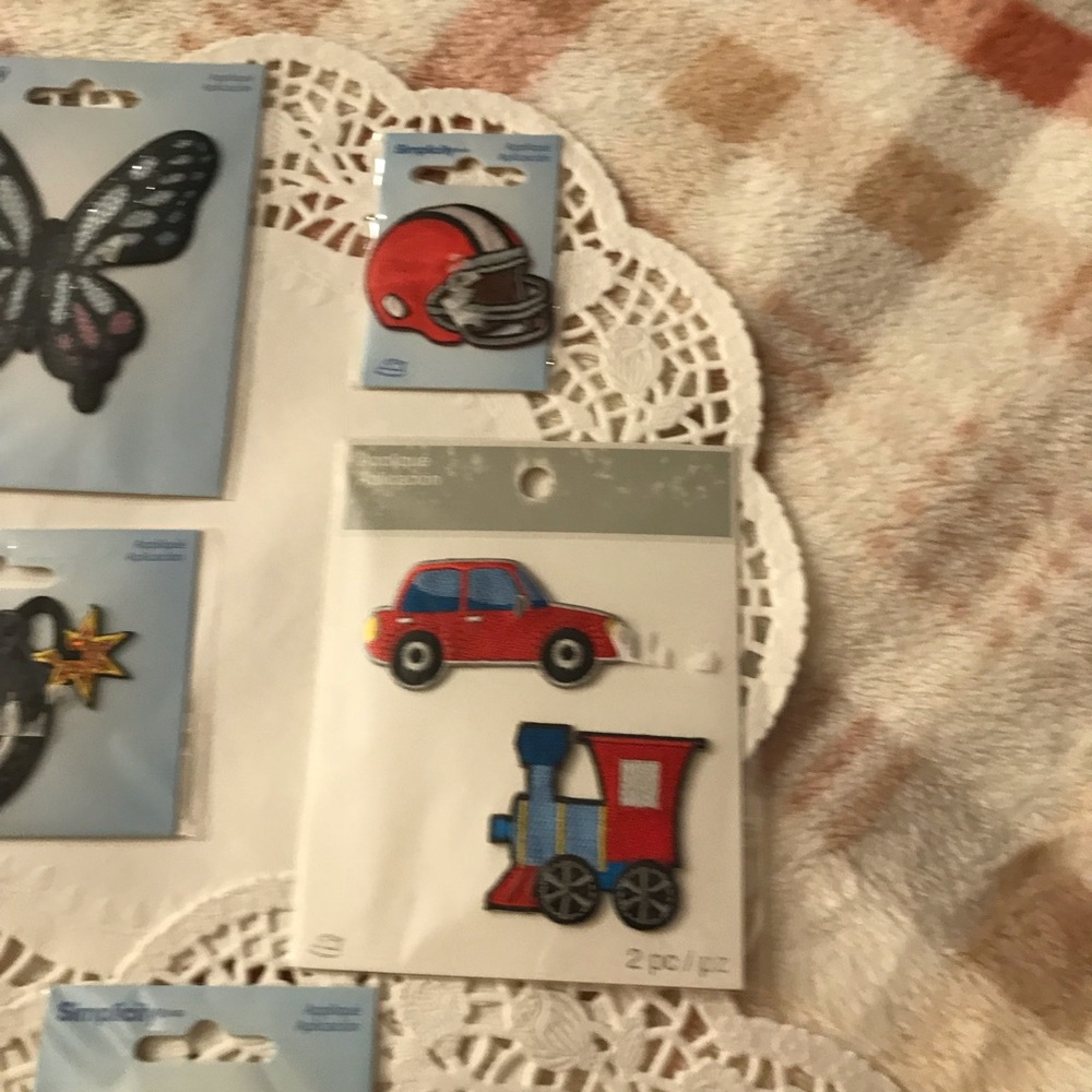 Simplicity Fun Embroidered Patch Collection - Picture 4 of 8